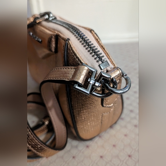 NWT Givenchy water snake embossed leather Nano Antigona, light pink metallic - Picture 8 of 11